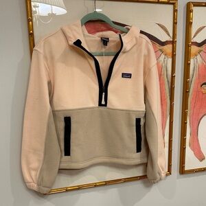 Patagonia Cream and Tan Fleece Hoodie